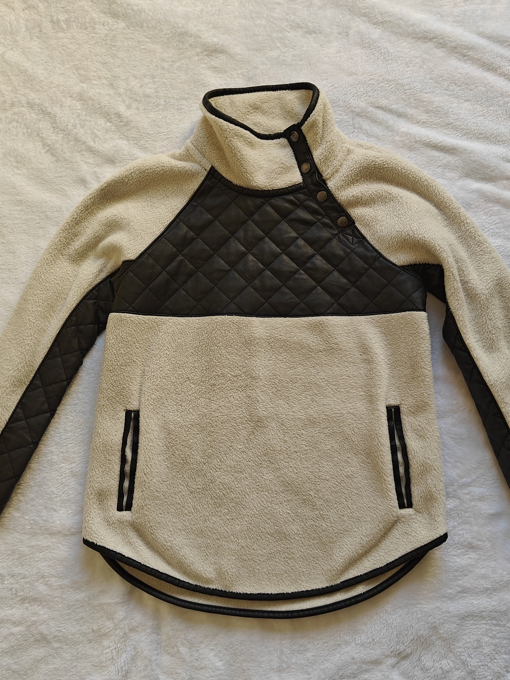 Abercrombie & Fitch Asymmetrical Snap-Up Quilted Fleece Faux Leather Pullover XS